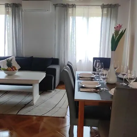 Kuca Za Odmor Adriatica * Antovo