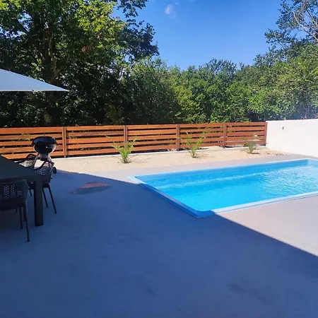 Tatil Evi Kuca Za Odmor Adriatica Antovo