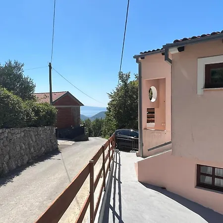 Semesterbostad Kuca Za Odmor Adriatica Antovo