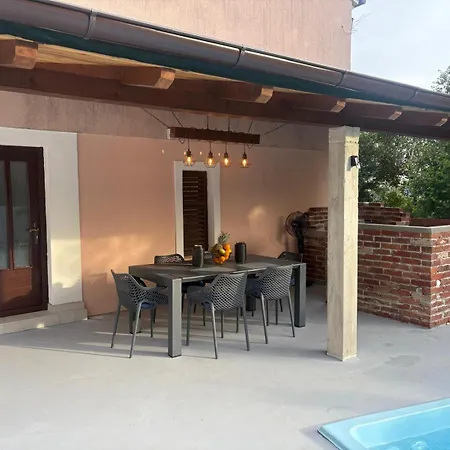 Kuca Za Odmor Adriatica Tatil Evi