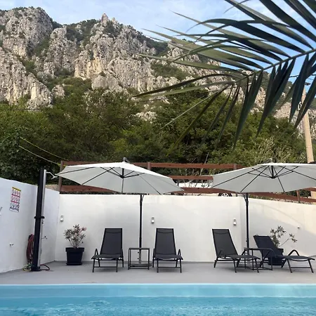 Kuca Za Odmor Adriatica Tatil Evi *