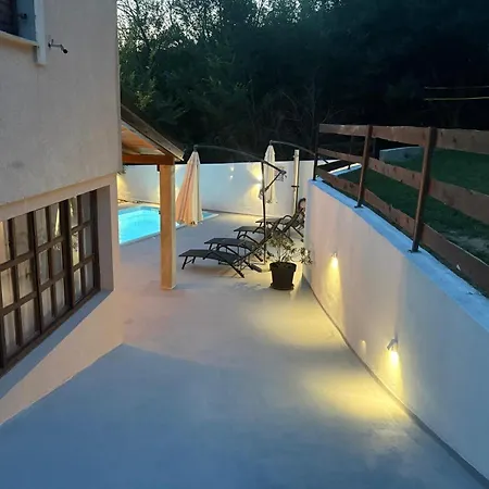 Kuca Za Odmor Adriatica Tatil Evi Antovo