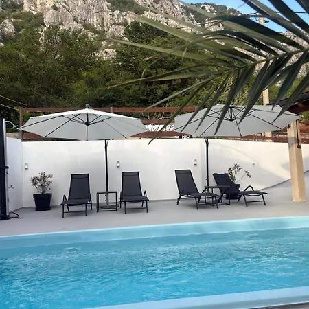Tatil Evi Kuca Za Odmor Adriatica Antovo