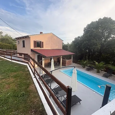 Tatil Evi Kuca Za Odmor Adriatica Antovo